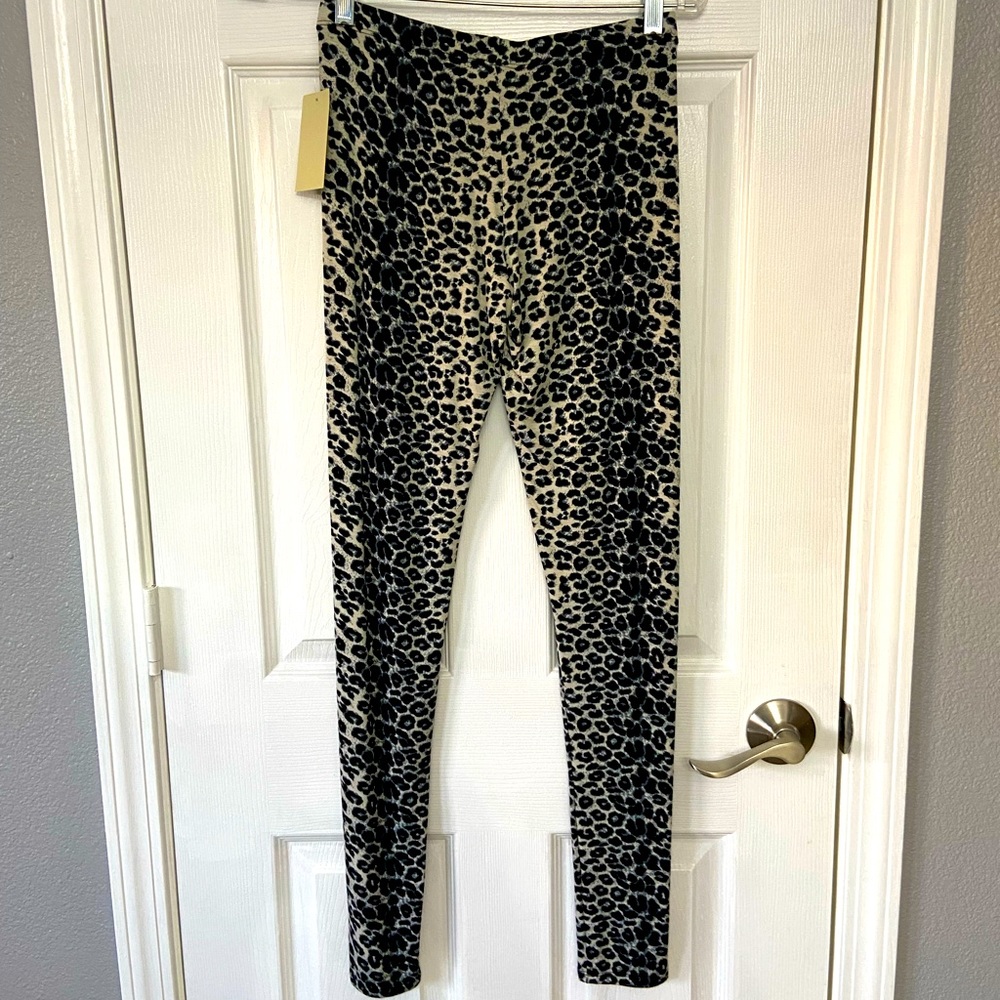 Loveappella Leopard Print Leggings Size Small